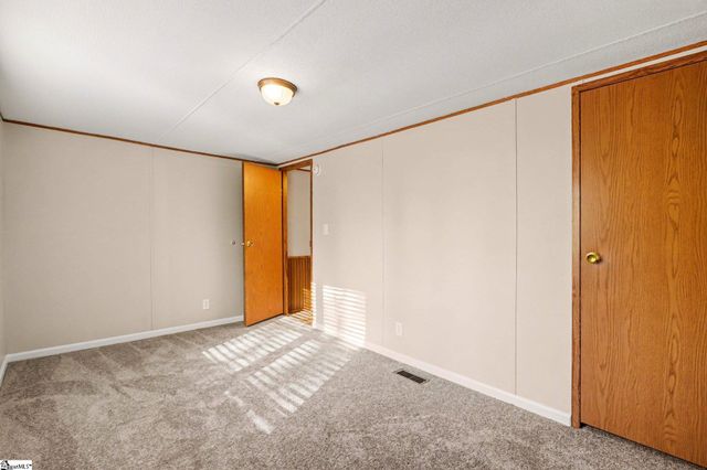 309 Scarlett Court, Laurens, SC 29360