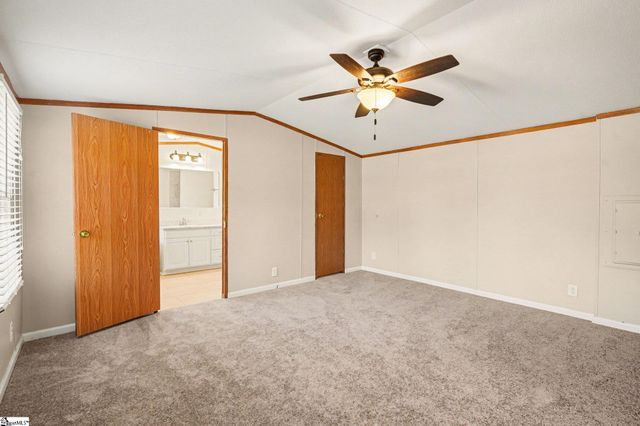 309 Scarlett Court, Laurens, SC 29360