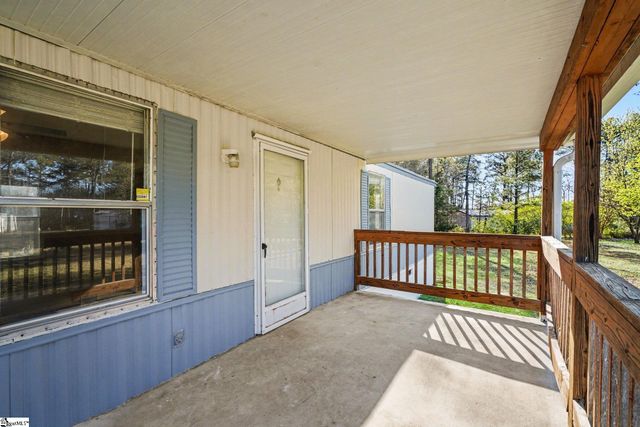 309 Scarlett Court, Laurens, SC 29360