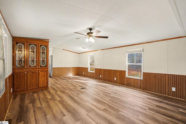 309 Scarlett Court, Laurens, SC 29360