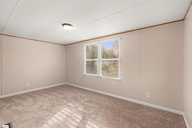 309 Scarlett Court, Laurens, SC 29360