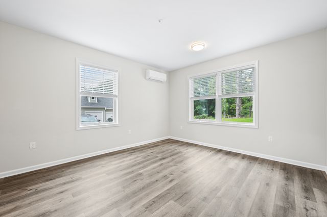 64 East Mitchell Avenue 24, Cheshire, CT 06410