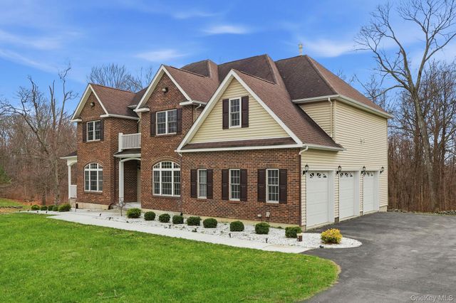 37 Willets Way, Newburgh, NY 12550