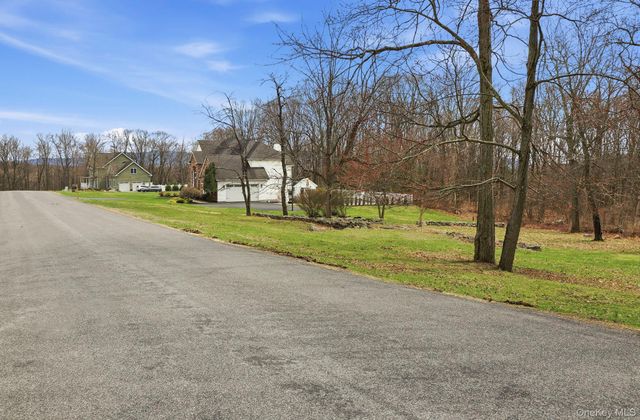 37 Willets Way, Newburgh, NY 12550