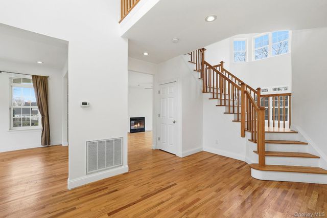 37 Willets Way, Newburgh, NY 12550