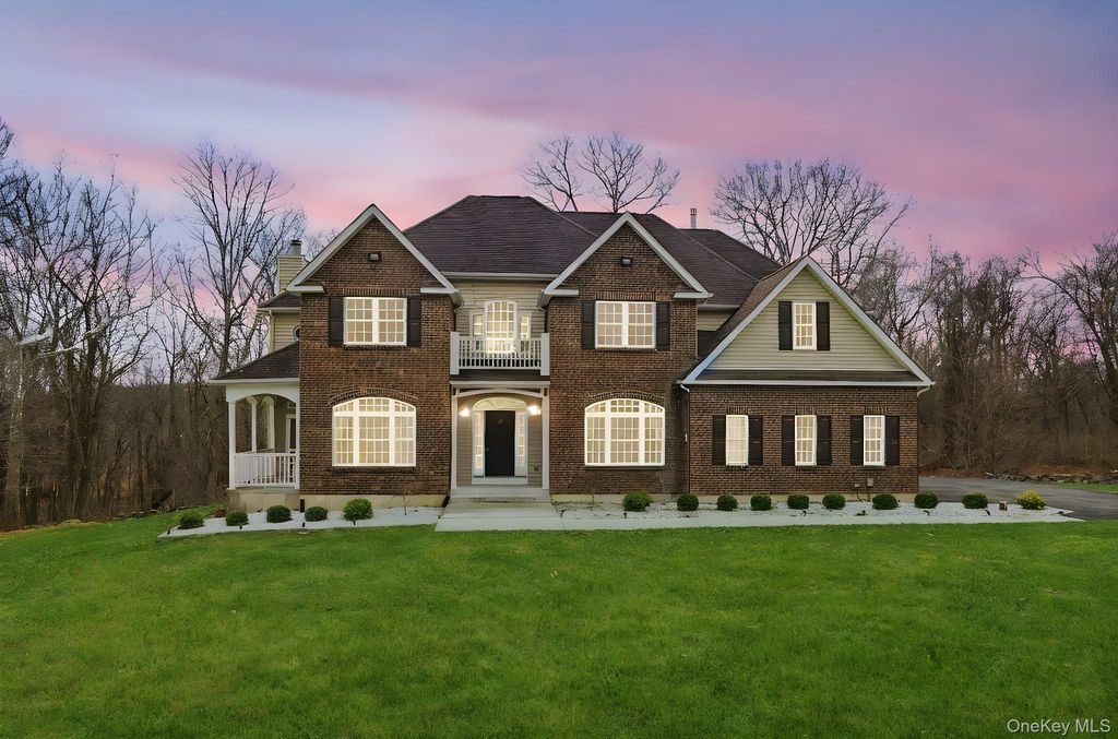 37 Willets Way, Newburgh, NY 12550