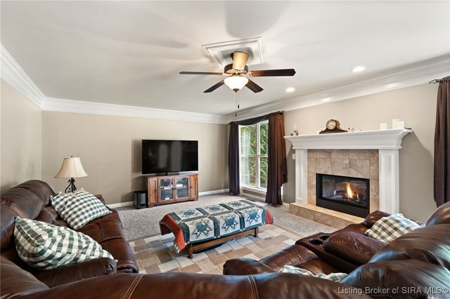 2111 Allen Way, Sellersburg, IN 47172