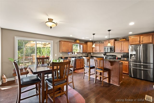 2111 Allen Way, Sellersburg, IN 47172