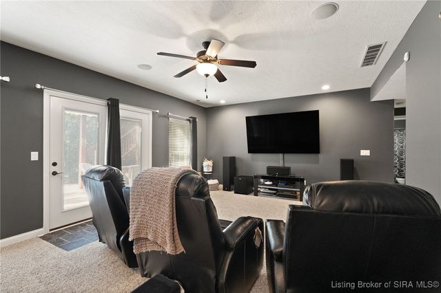 2111 Allen Way, Sellersburg, IN 47172