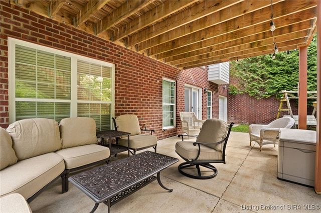 2111 Allen Way, Sellersburg, IN 47172