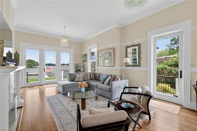 946 Jamestown CRES, Norfolk, VA 23508