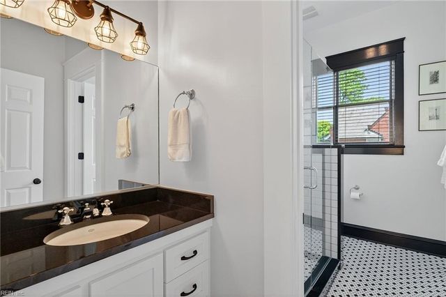 946 Jamestown CRES, Norfolk, VA 23508