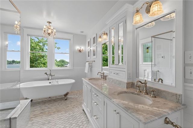 946 Jamestown CRES, Norfolk, VA 23508
