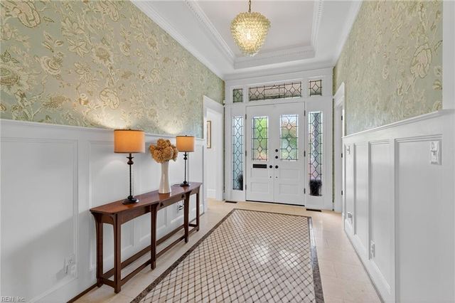 946 Jamestown CRES, Norfolk, VA 23508