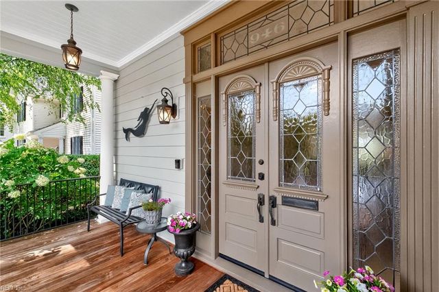946 Jamestown CRES, Norfolk, VA 23508