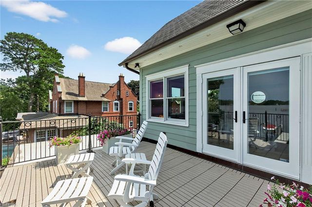 946 Jamestown CRES, Norfolk, VA 23508