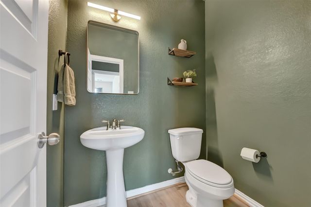 5330 Camerford Court, Alvin, TX 77511