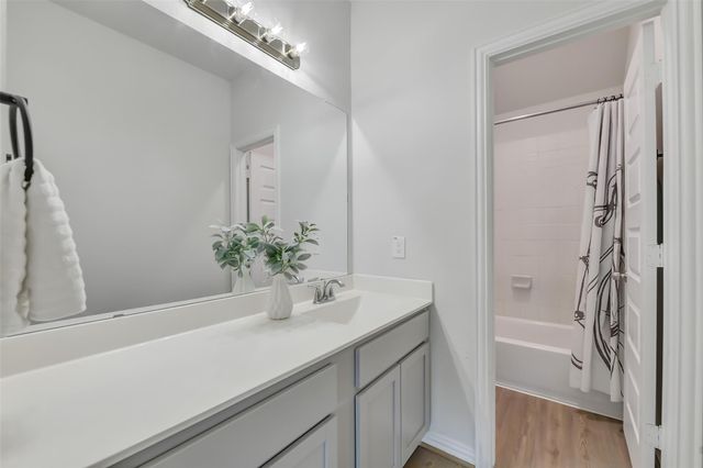 5330 Camerford Court, Alvin, TX 77511