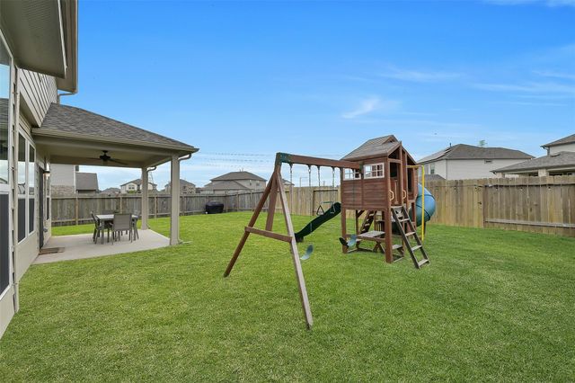 5330 Camerford Court, Alvin, TX 77511