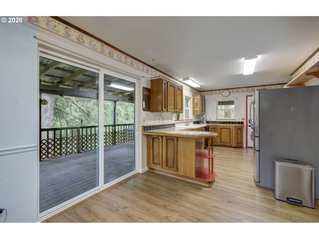 532 Ne CURTIS Dr, Corbett, OR 97019