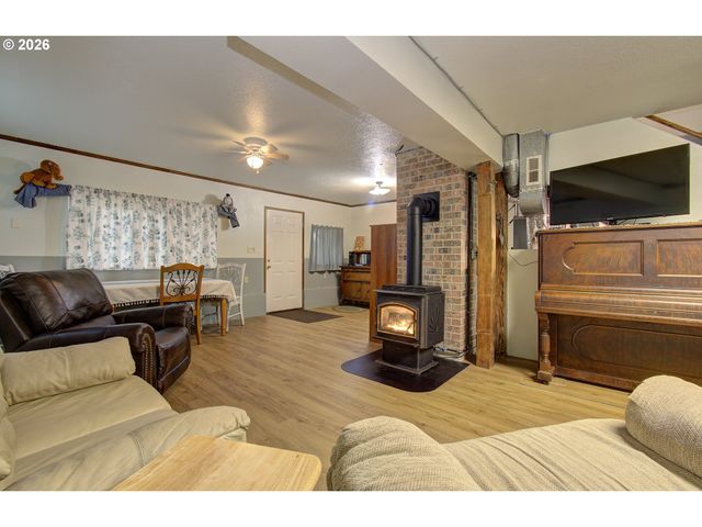 532 Ne CURTIS Dr, Corbett, OR 97019