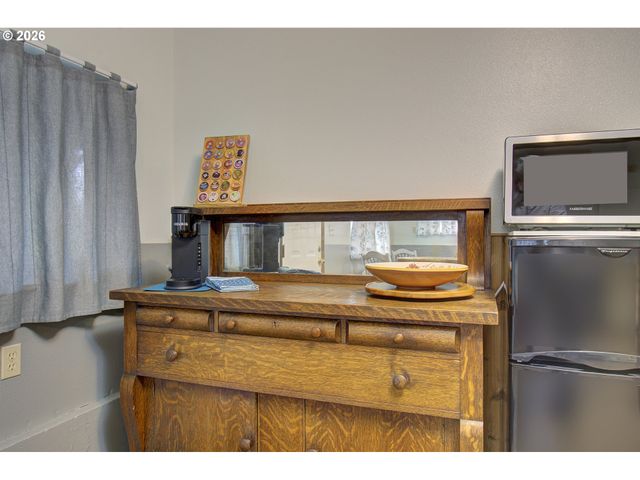 532 Ne CURTIS Dr, Corbett, OR 97019