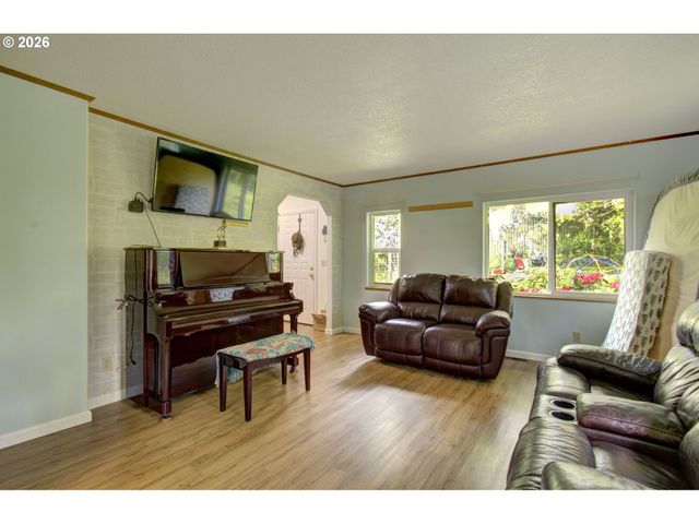 532 Ne CURTIS Dr, Corbett, OR 97019