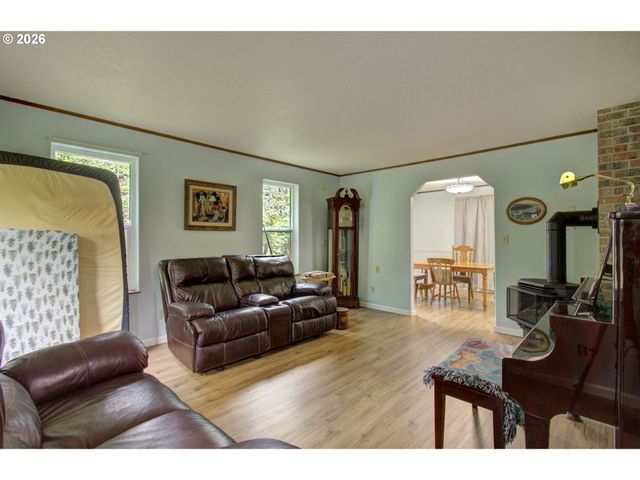 532 Ne CURTIS Dr, Corbett, OR 97019