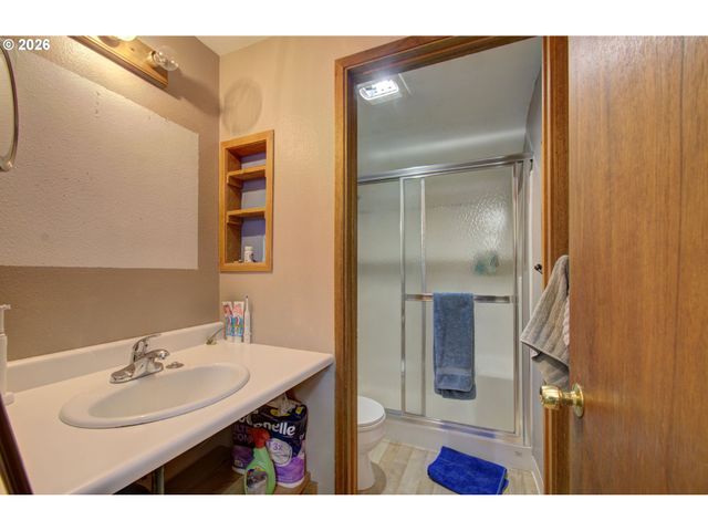 532 Ne CURTIS Dr, Corbett, OR 97019