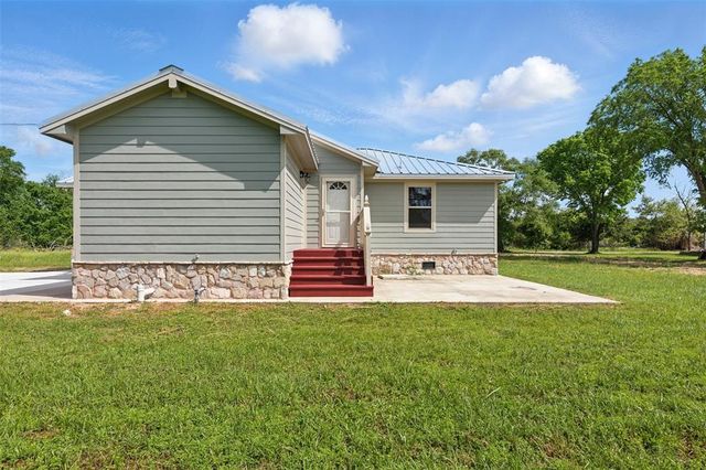 924 24th Street Street, Hempstead, TX 77445