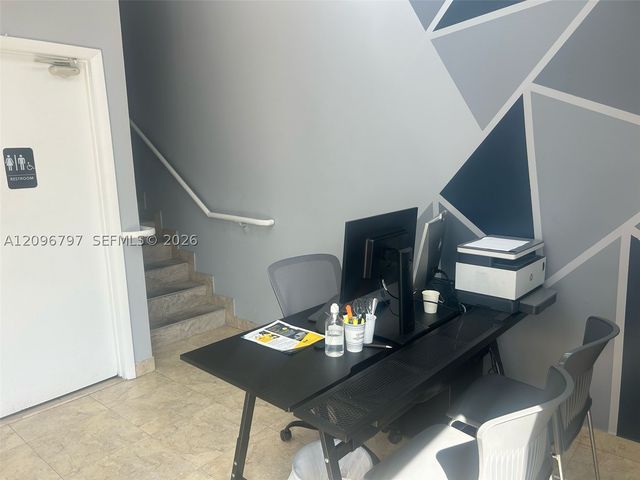 10775 NW 21st St 109, Sweetwater, FL 33172