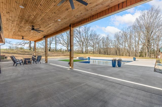 6403 N Parliament Drive, Harrison, AR 72601