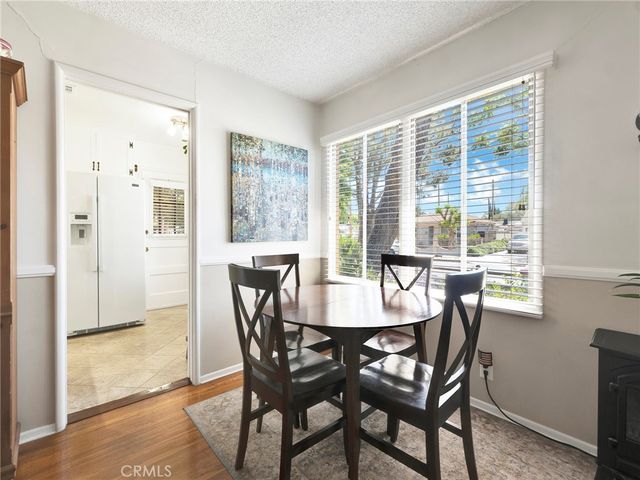 7051 Chimineas Avenue, Reseda, CA 91335