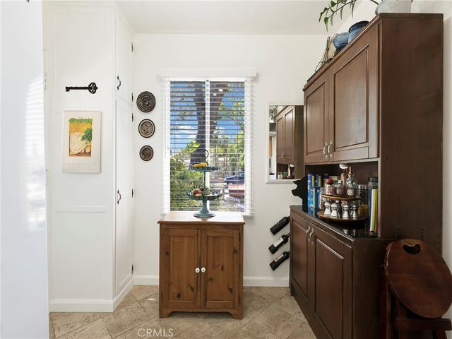 7051 Chimineas Avenue, Reseda, CA 91335