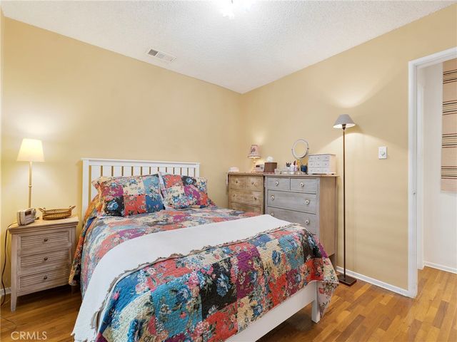 7051 Chimineas Avenue, Reseda, CA 91335