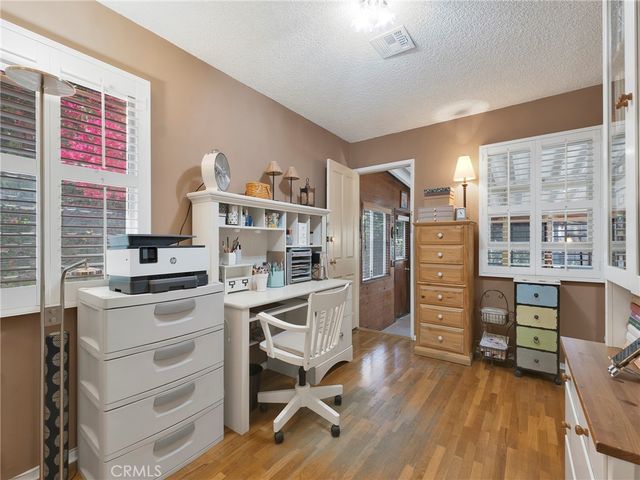 7051 Chimineas Avenue, Reseda, CA 91335