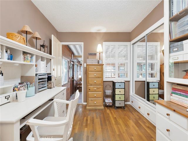 7051 Chimineas Avenue, Reseda, CA 91335