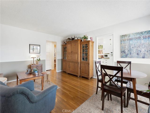 7051 Chimineas Avenue, Reseda, CA 91335