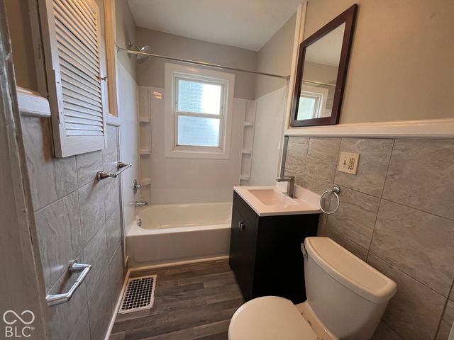 4860 E 14th Street, Indianapolis, IN 46201
