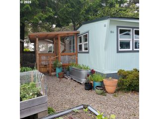 4875 N HIGHWAY 101 #86, Depoe Bay, OR 97341