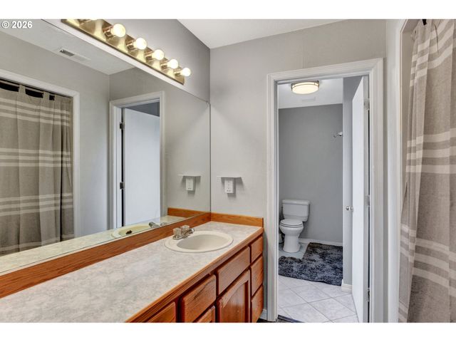 4330 Se SWEETBRIAR Ct, Troutdale, OR 97060