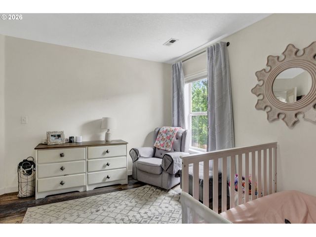 4330 Se SWEETBRIAR Ct, Troutdale, OR 97060