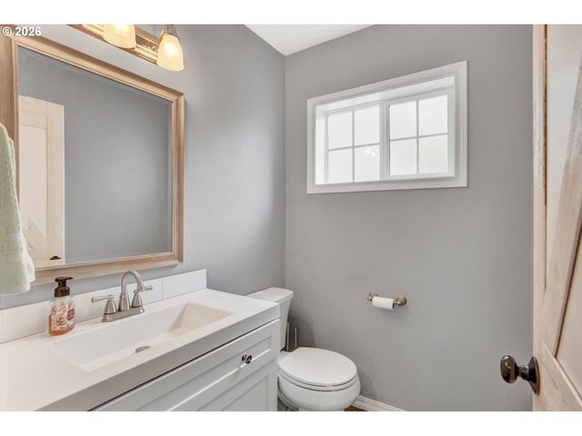 4330 Se SWEETBRIAR Ct, Troutdale, OR 97060