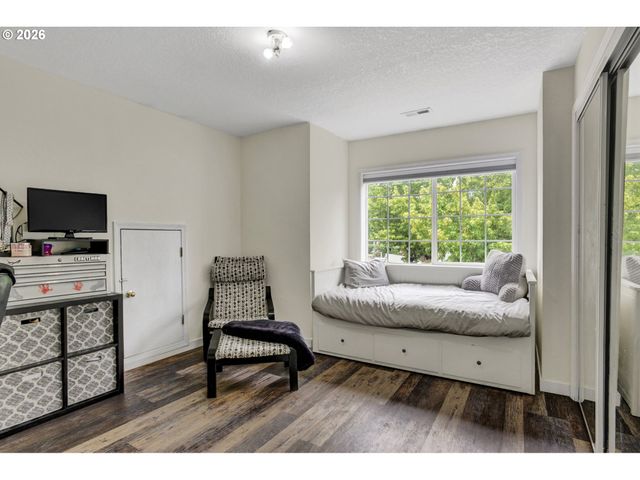 4330 Se SWEETBRIAR Ct, Troutdale, OR 97060