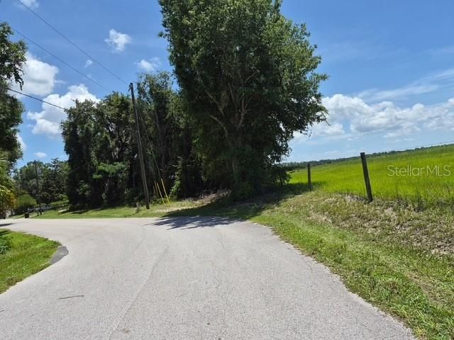 69 SE, Ocklawaha, FL 32179