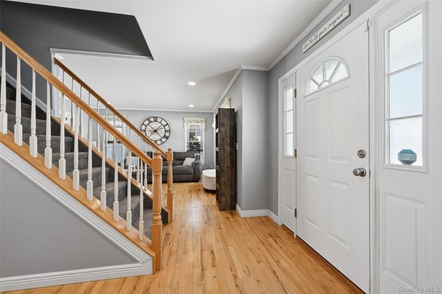 106 Park Avenue, Miller Place, NY 11764