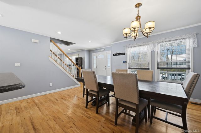 106 Park Avenue, Miller Place, NY 11764