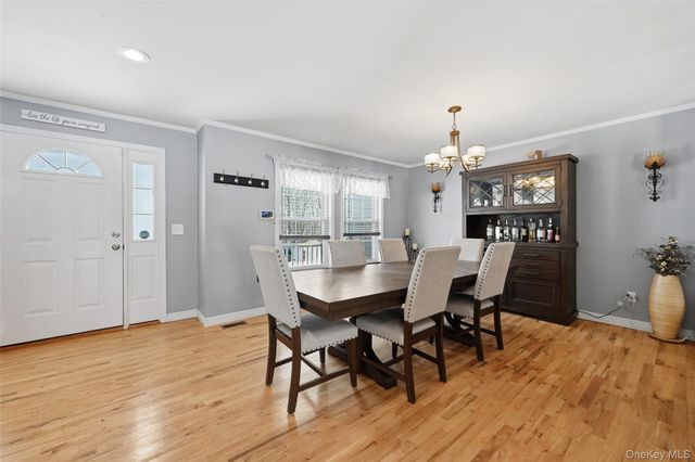 106 Park Avenue, Miller Place, NY 11764