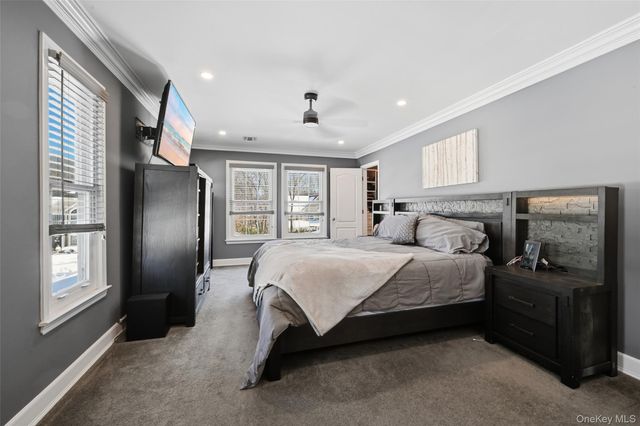 106 Park Avenue, Miller Place, NY 11764