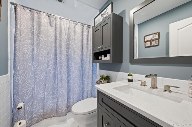 106 Park Avenue, Miller Place, NY 11764